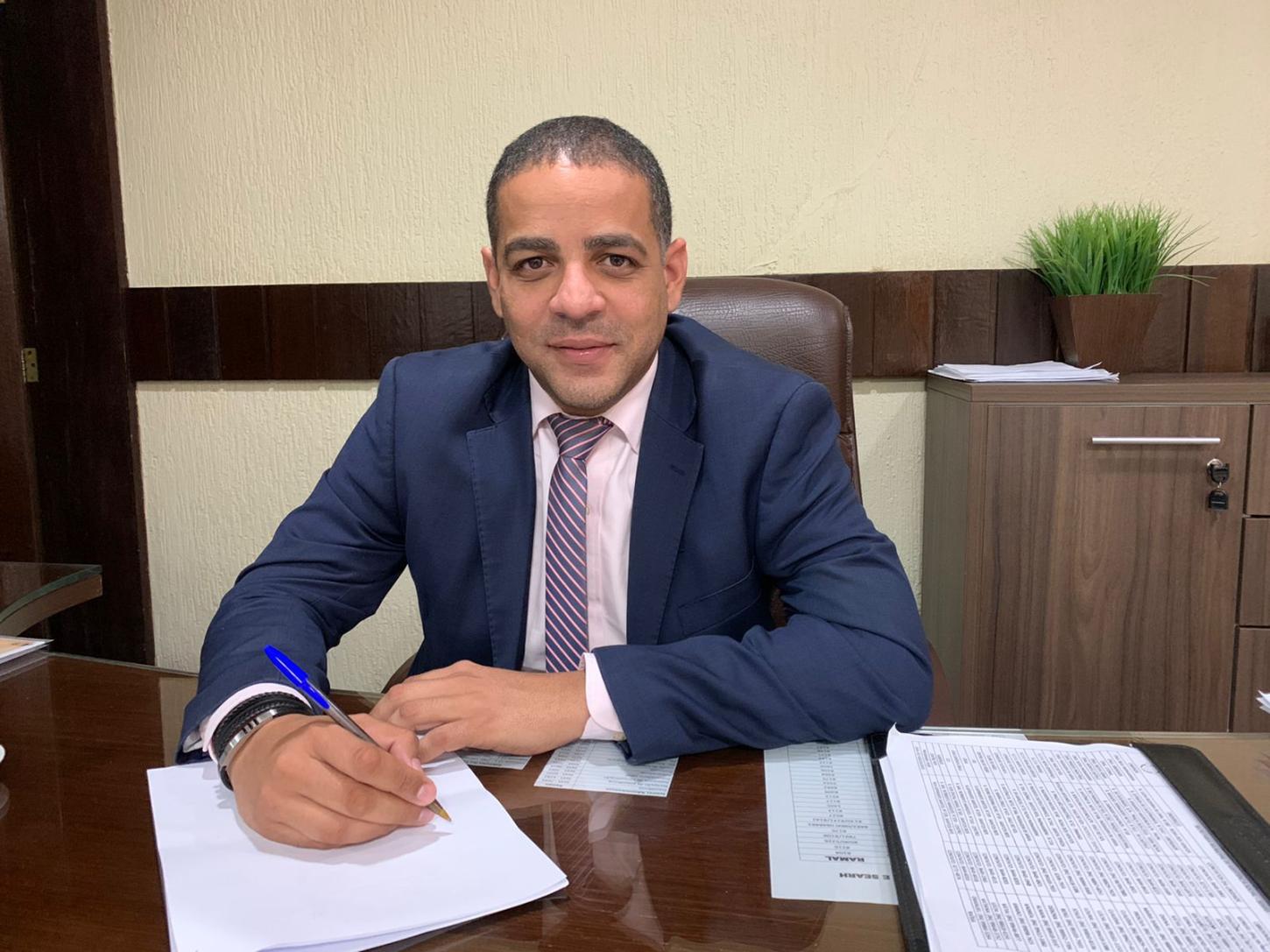Bastidores da política em Parnamirim: retorno de Wolney França à Câmara já movimenta disputa interna pelo poder