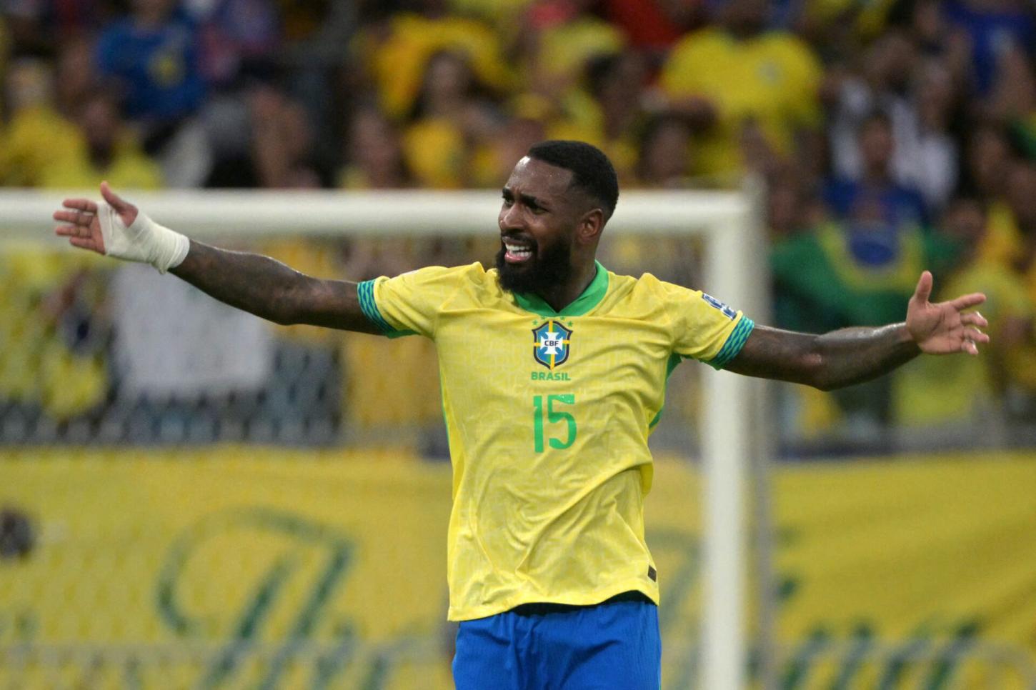 Brasil empata na estreia e passa a mirar liderança do Grupo B na Copa do Mundo