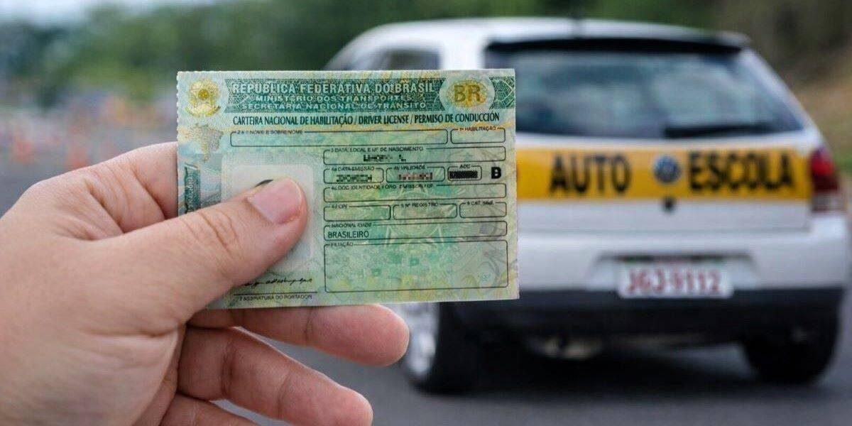 Nova lei muda regras para renovação da CNH de motoristas com mais de 50 anos