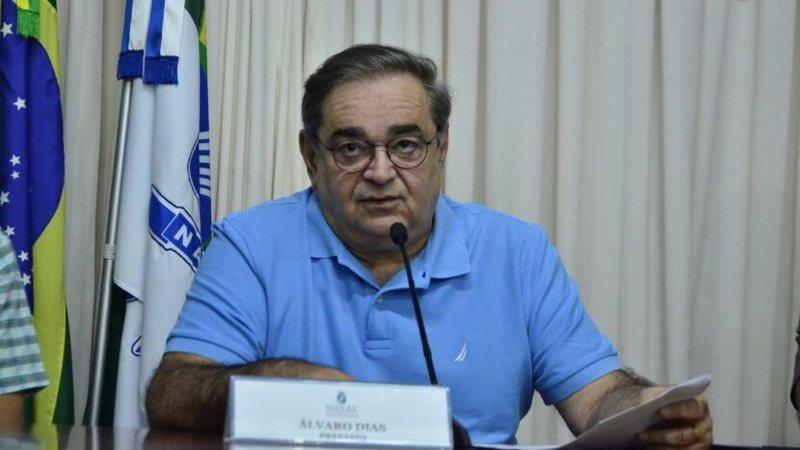 Justiça Eleitoral manda retirar sete vídeos de Álvaro Dias do YouTube por suposta propaganda antecipada
