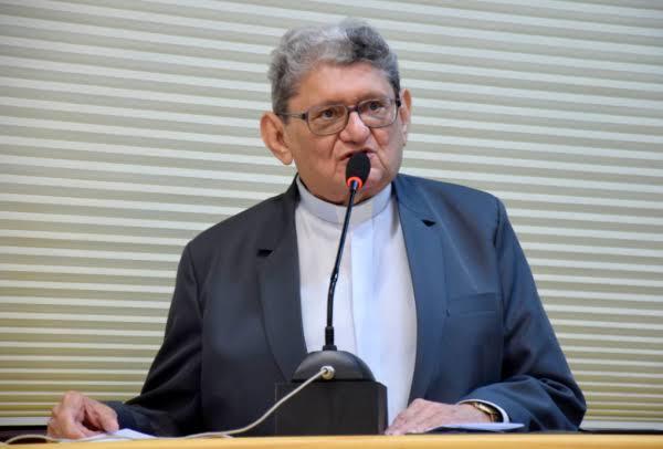 Do Seridó ao Vaticano: Padre João Medeiros Filho é nomeado Monsenhor pelo Papa Leão XIV