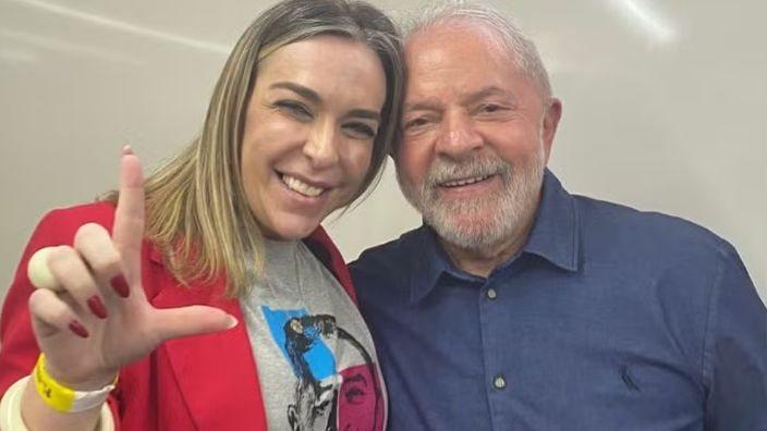 Lula nega conhecer empresária investigada pela PF, mas fotos mostram encontros entre os dois