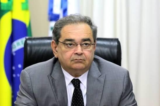 A conta de Álvaro em Natal: 2026 já tem cheiro de 2028?