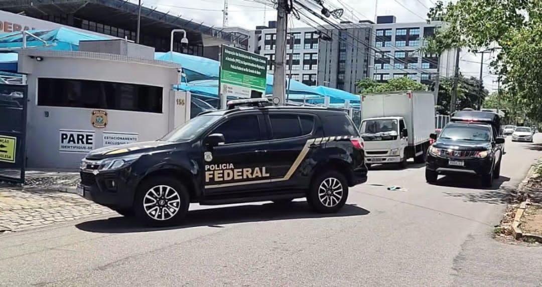 PF cumpre mandados no RN e prende homem em flagrante durante operação