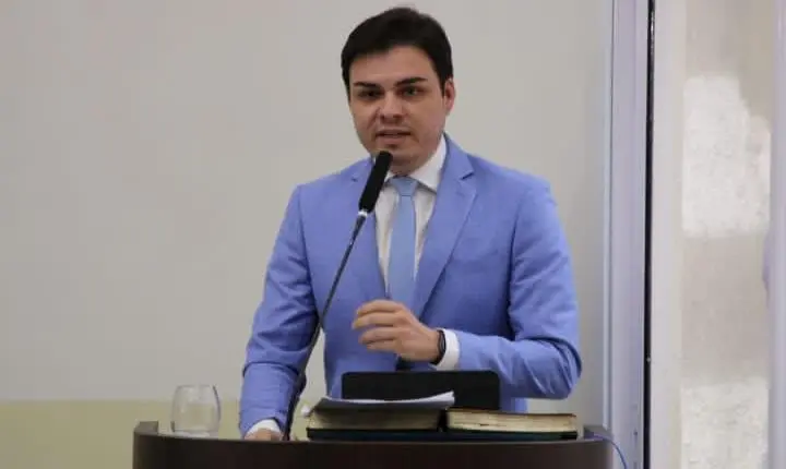 César Maia tem apoio de Nilda, mas ainda busca fechar votos para a Câmara de Parnamirim