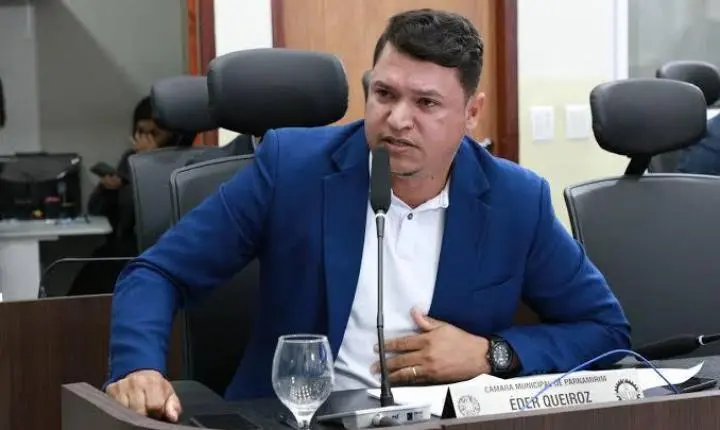 Éder Queiroz questiona mudanças nas previsões da SEMSUR durante audiência da LOA 2027 em Parnamirim