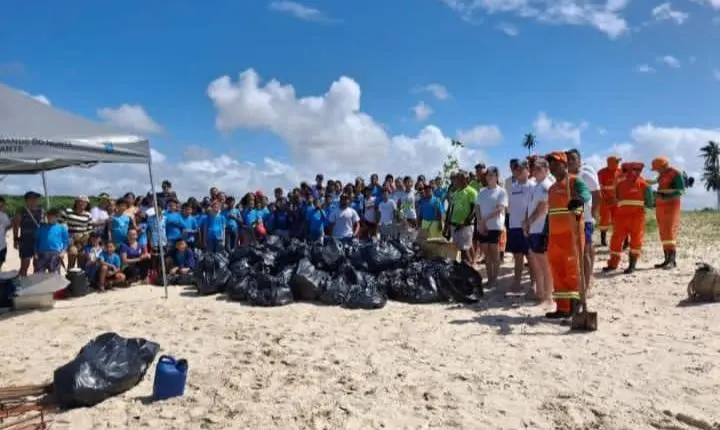 Praia da Redinha recebe mutirão ambiental com cerca de 100 voluntários neste sábado